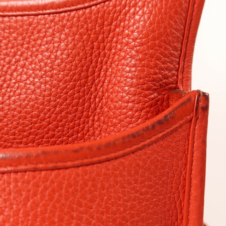 HERMES Clemence皮革Evelyne PM肩背袋Rouge Tomate-17