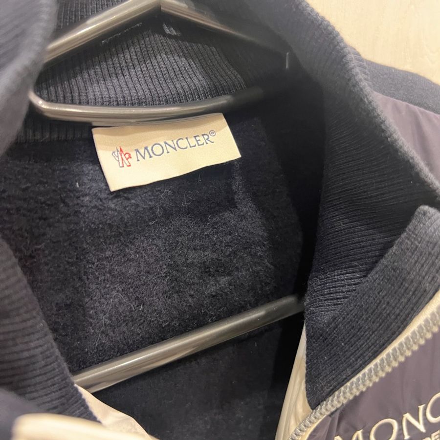 Moncler 羽絨拼接內刷毛保暖外套(專櫃原價3萬6左右)-8
