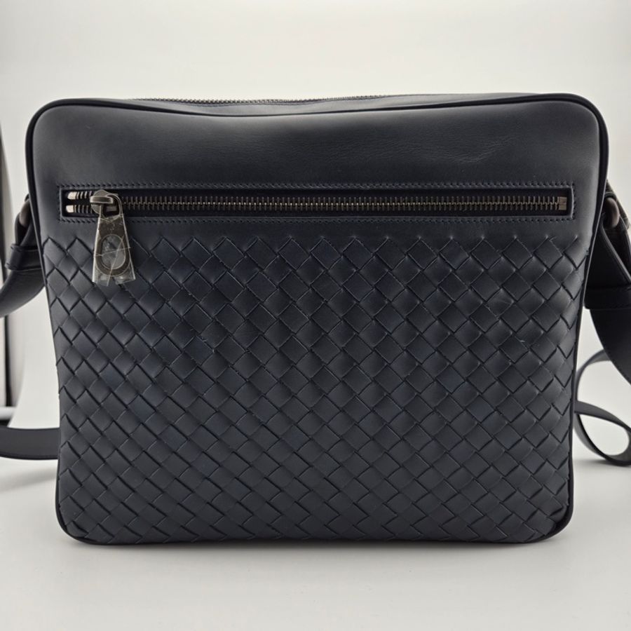 閒置新Bottega Veneta(葆蝶家)經典編織男士單肩斜挎-1