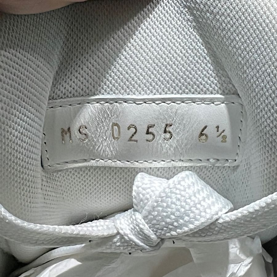 Lv trainer 新款灰白牛仔Uk6.5-6