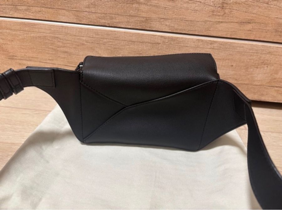 (新款)Loewe Mini Puzzle 斜背 腰包 胸口包-3