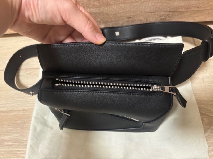 (新款)Loewe Mini Puzzle 斜背 腰包 胸口包-4