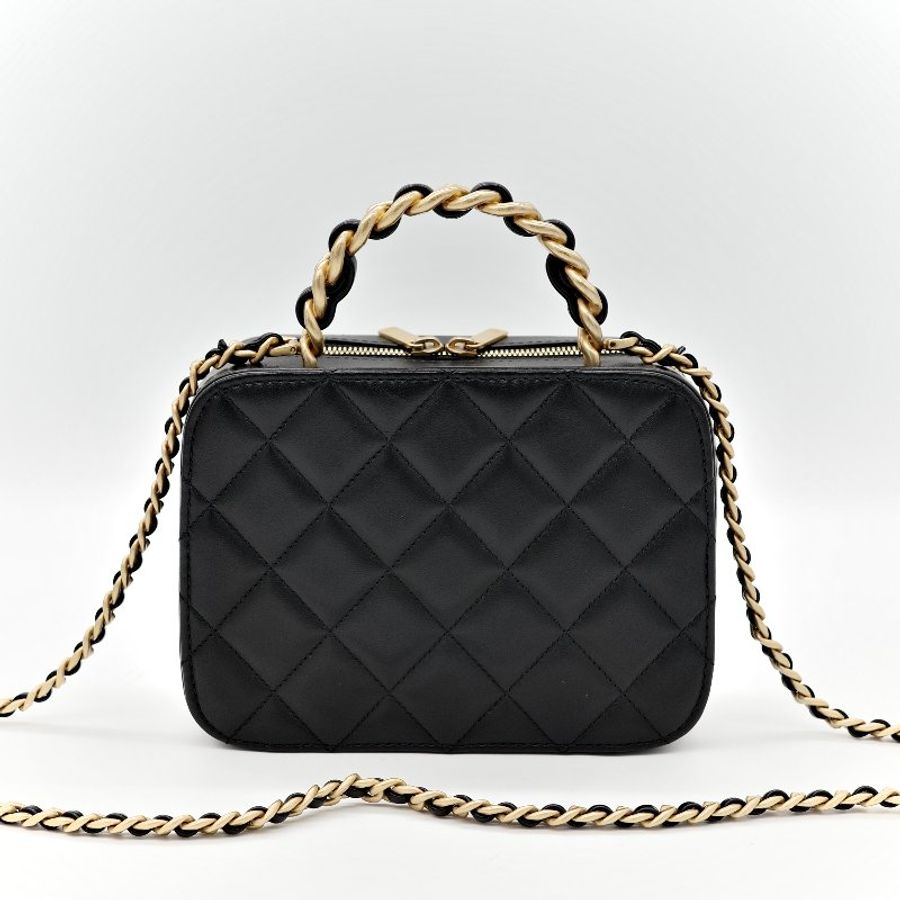 Chanel Matelasse Vanity Bag-5