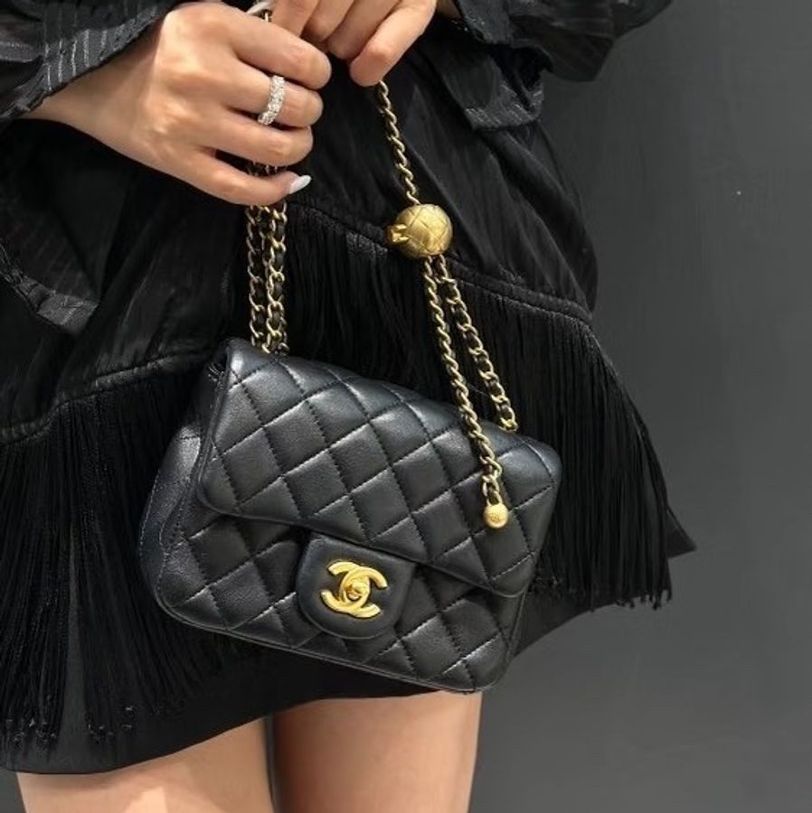 Chanel cf17黑金方胖芯片款23年硬底新款 #全新全配🈶購證 #專櫃一包難求🔥-7