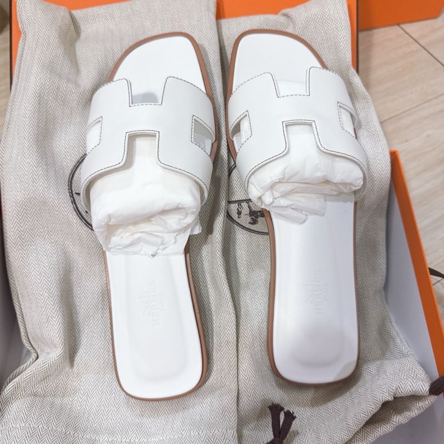 💖Hermes Oran H 拖鞋 白色 38.5號💖 全新全配 夏天必備✨-0