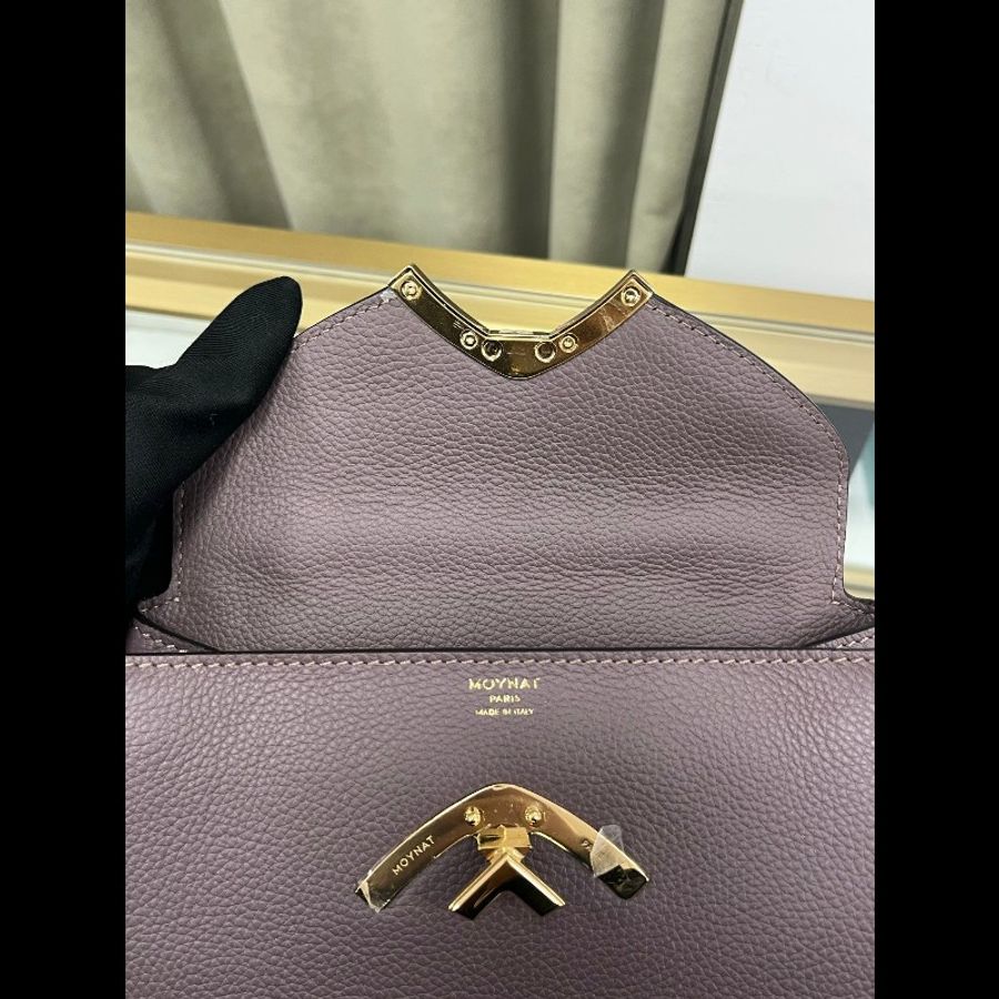 Moynat Gaby
莫奈 煙灰紫金扣手提包-13