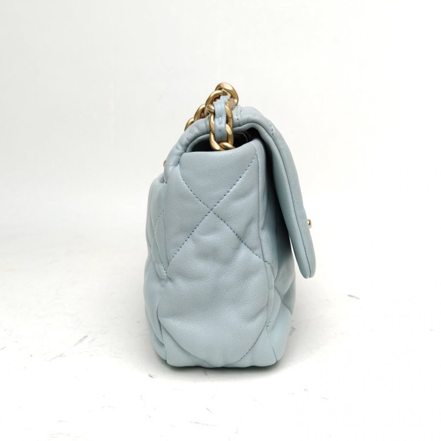 CHANEL 19BAG口蓋包中號30藍色羊皮晶片開金銀扣肩背包-3