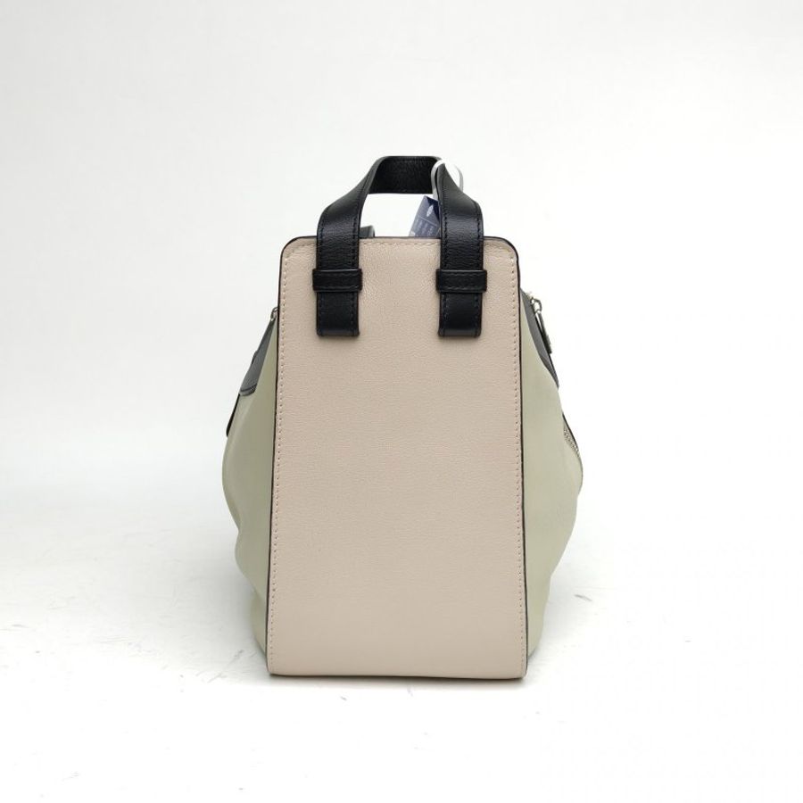 LOEWE Hammock吊床包小號拼色牛皮銀扣肩背包-1