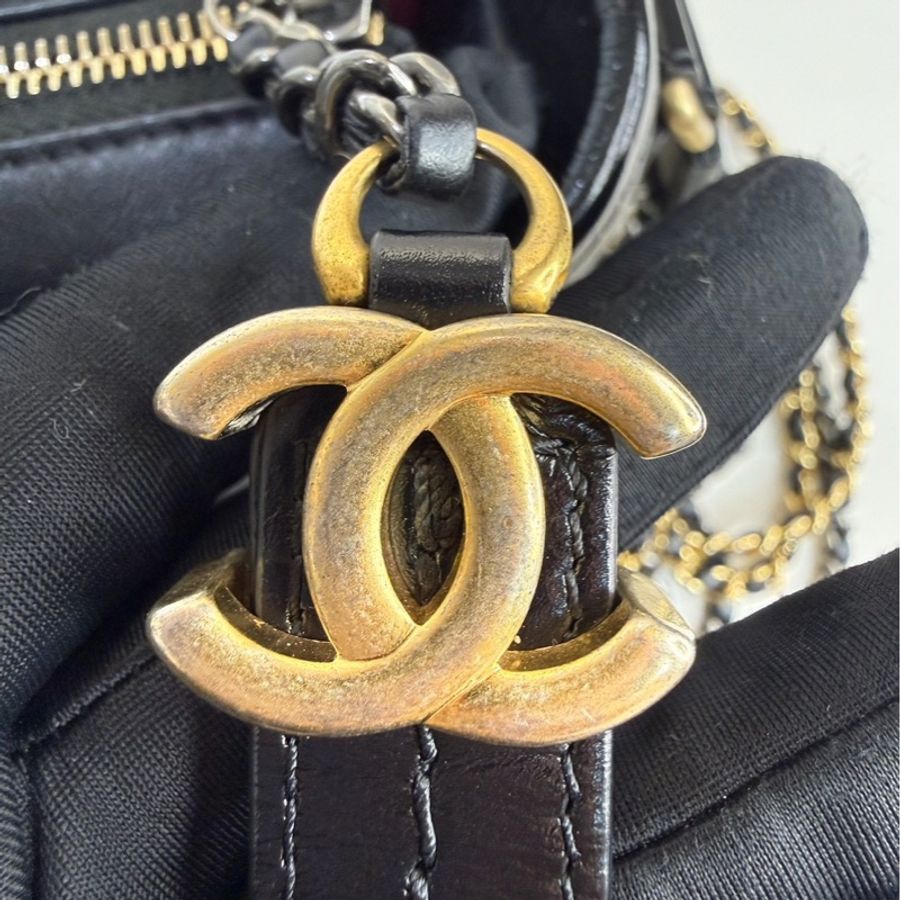 CHANEL｜經典流浪包 小號 黑-8
