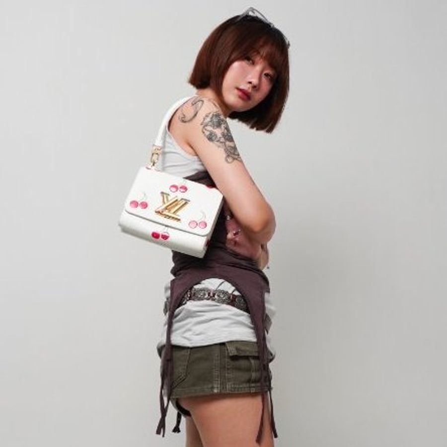 Louis Vuitton x TM Twist PM 櫻桃印花EPI牛皮二用包(M13239-白)-1
