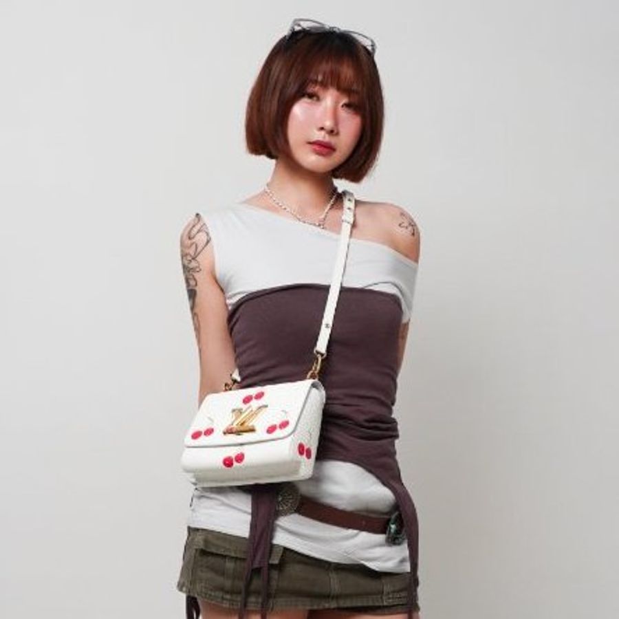 Louis Vuitton x TM Twist PM 櫻桃印花EPI牛皮二用包(M13239-白)-2