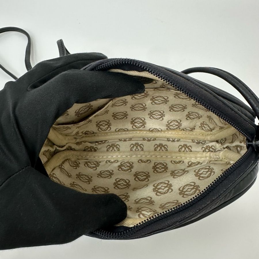 【赫蒂國際精品】Loewe 羅意威 經典 Anagram 標誌皮革單肩包vintage-7