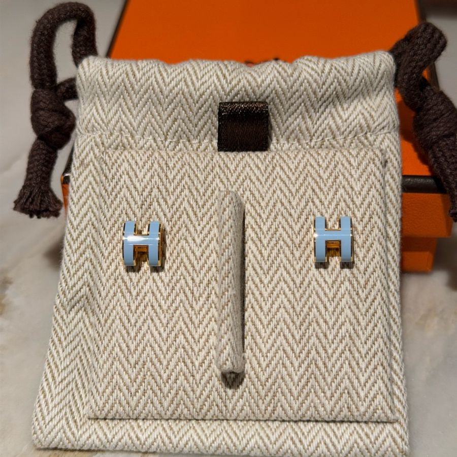【全新全套✨ 全網最低價!】Hermes/愛馬仕耳釘 淡藍色(下單前先詢問庫存❗️❗️)-1