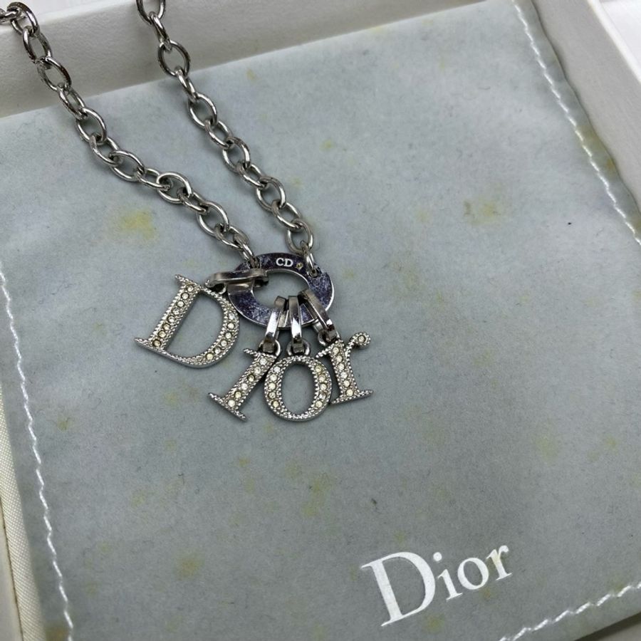 Dior 英文字母鑽石頸鏈 低調奢華款式-2