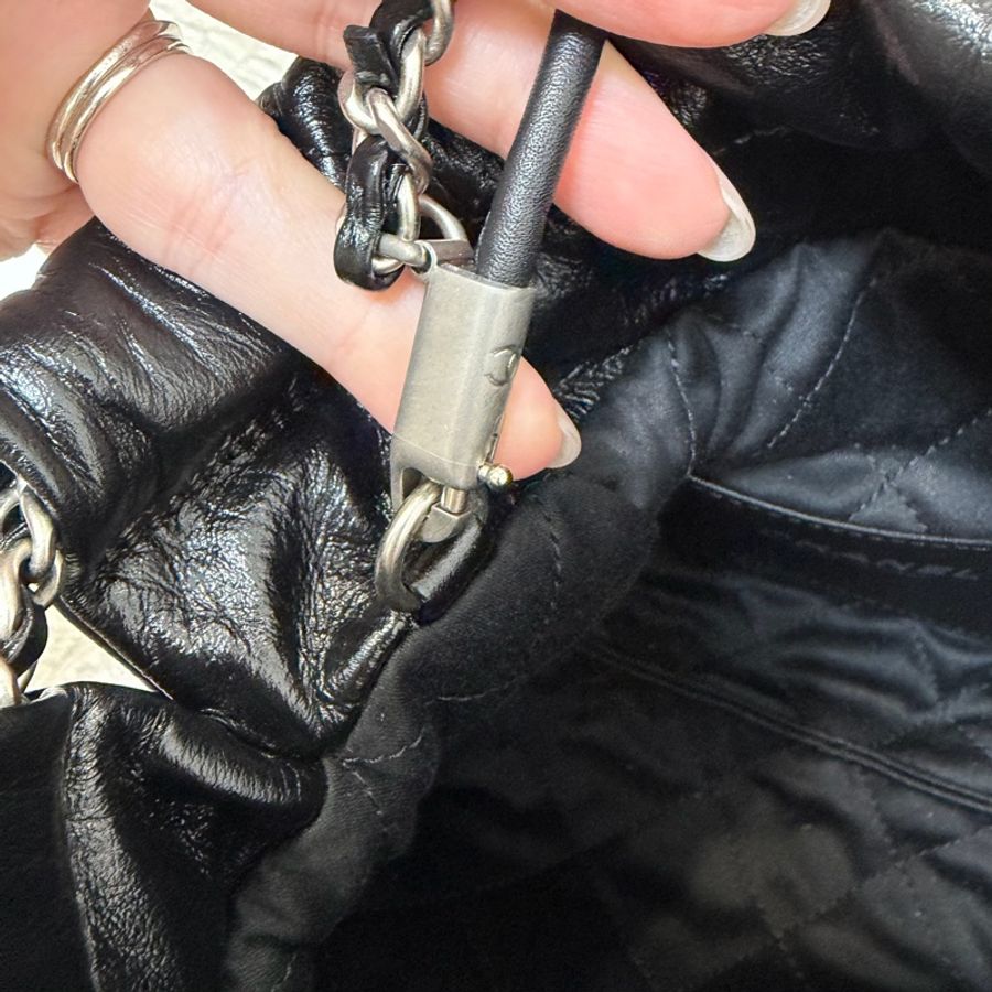 Chanel 黑牛皮霧銀釦Mini 22包AS3980-4