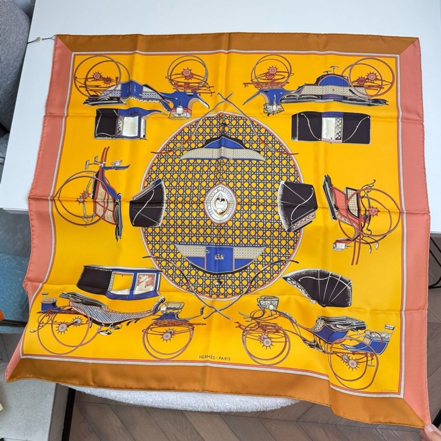 Hermes 愛馬仕絲巾 99新閒置未使用-8