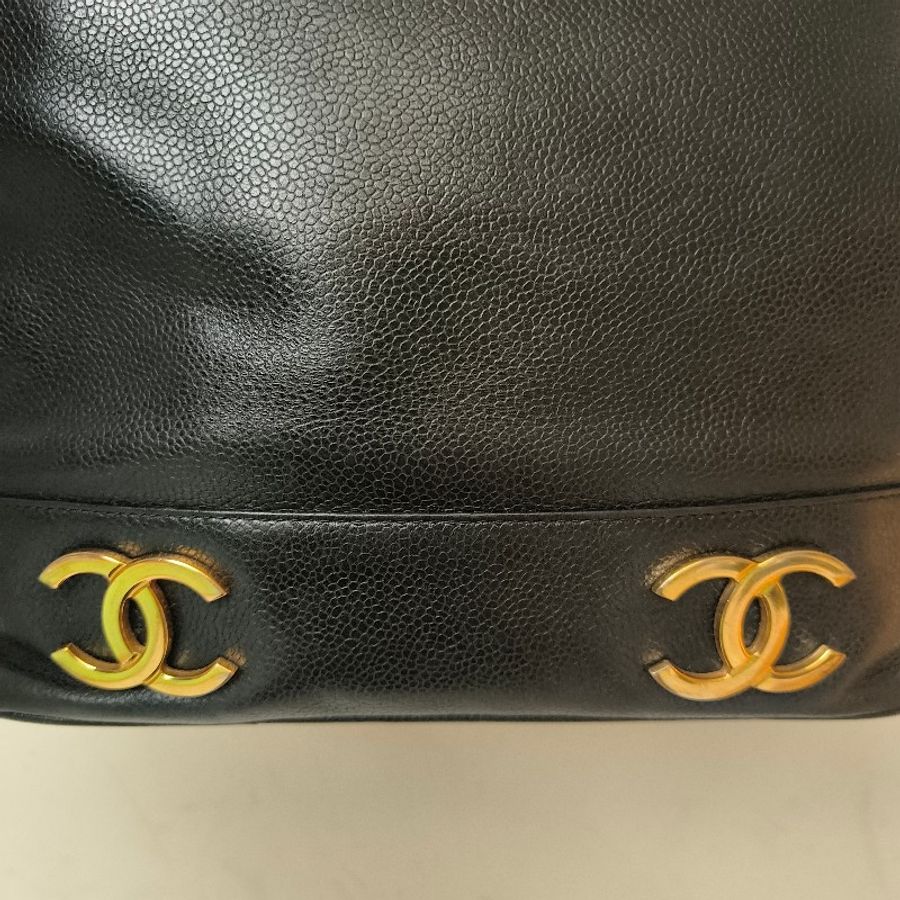 ㊣✨CHANEL✨(附防塵袋)香奈兒 老香 小香 雙C 黑金 雷標 牛皮水桶包 肩背包/二手包/二手精品🌳二手樹屋🌳-14