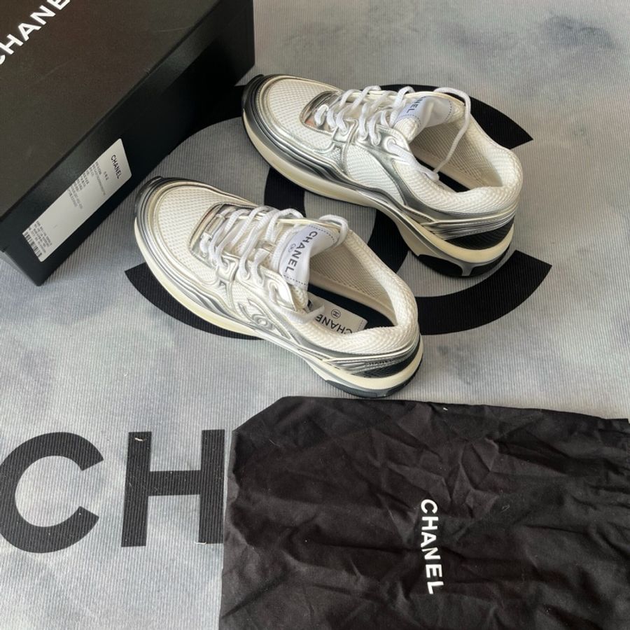 Chanel銀角大王香奈兒雙C徽標運動鞋 白銀色 38.5碼-5