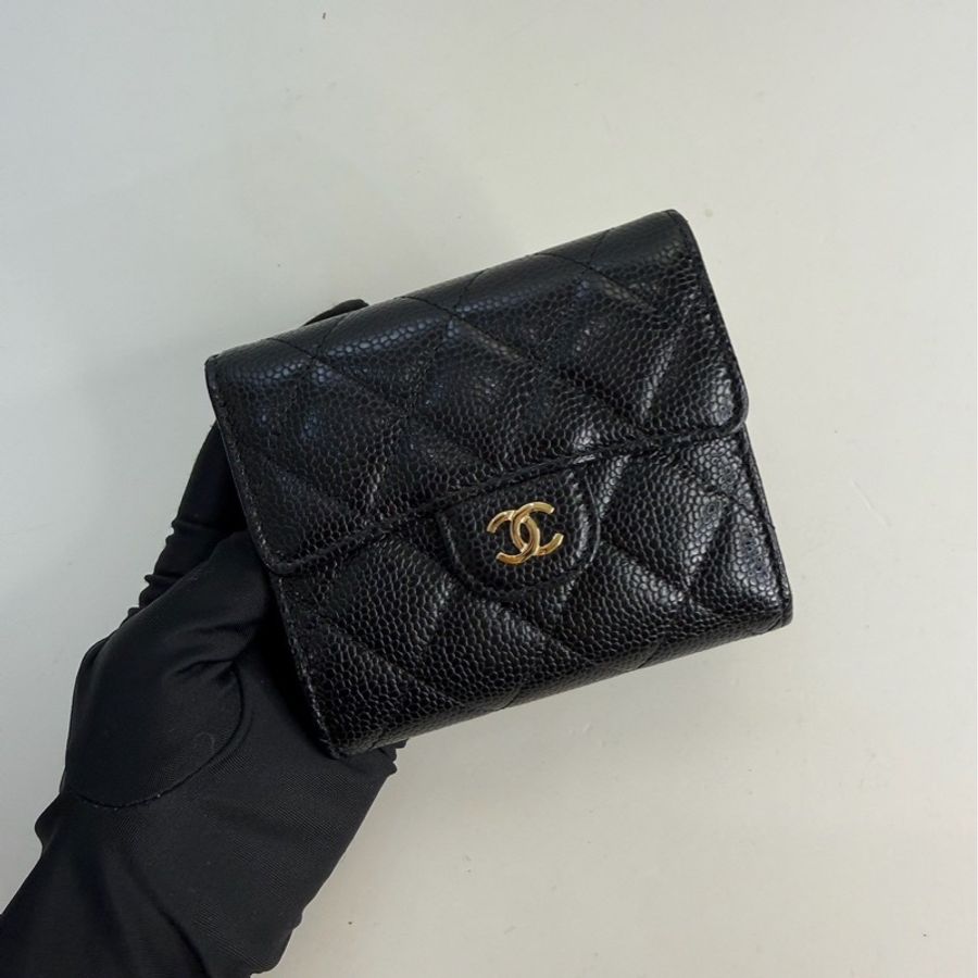 CHANEL｜經典三折短夾-0