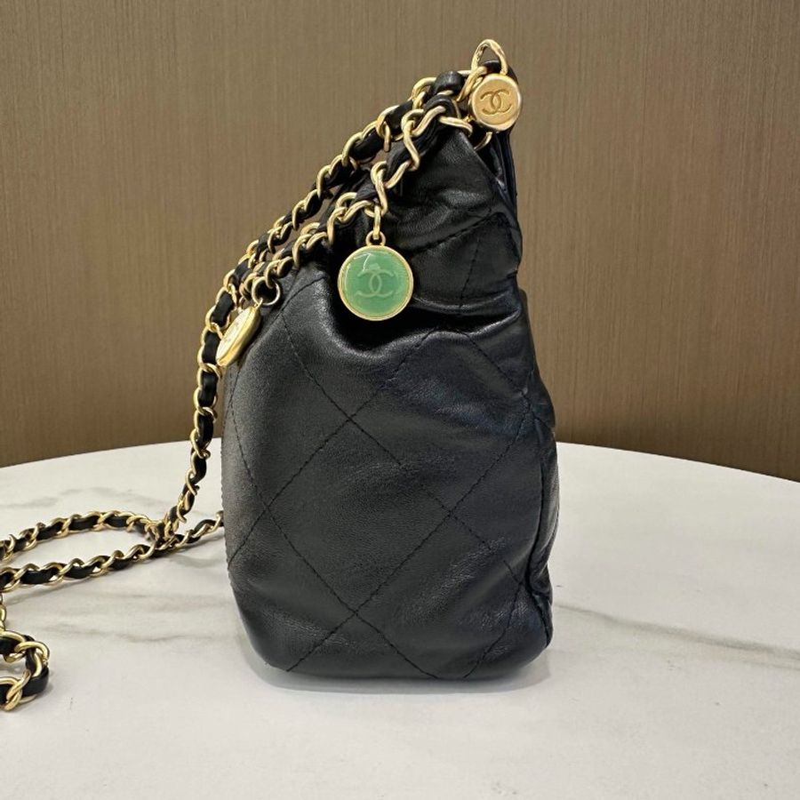 近新品 香奈兒/Chanel 芯片黑色金扣羊皮彩寶福袋肩背斜背包-1