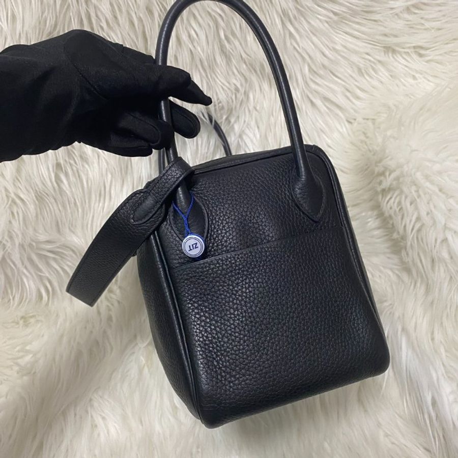 愛馬仕Hermes Lindy26 黑金肩背包-2