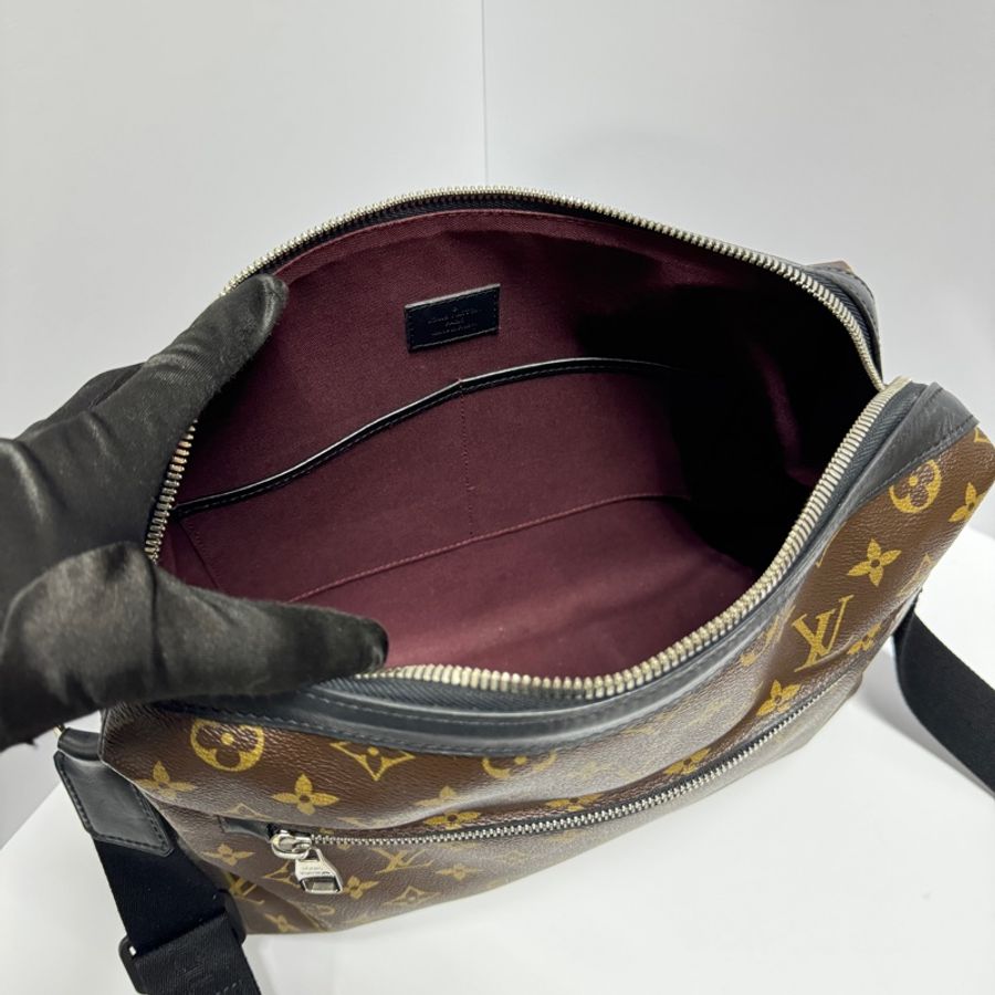 【超級新!】 LV Monogram 經典老花 郵差包 (專櫃106,000)-21