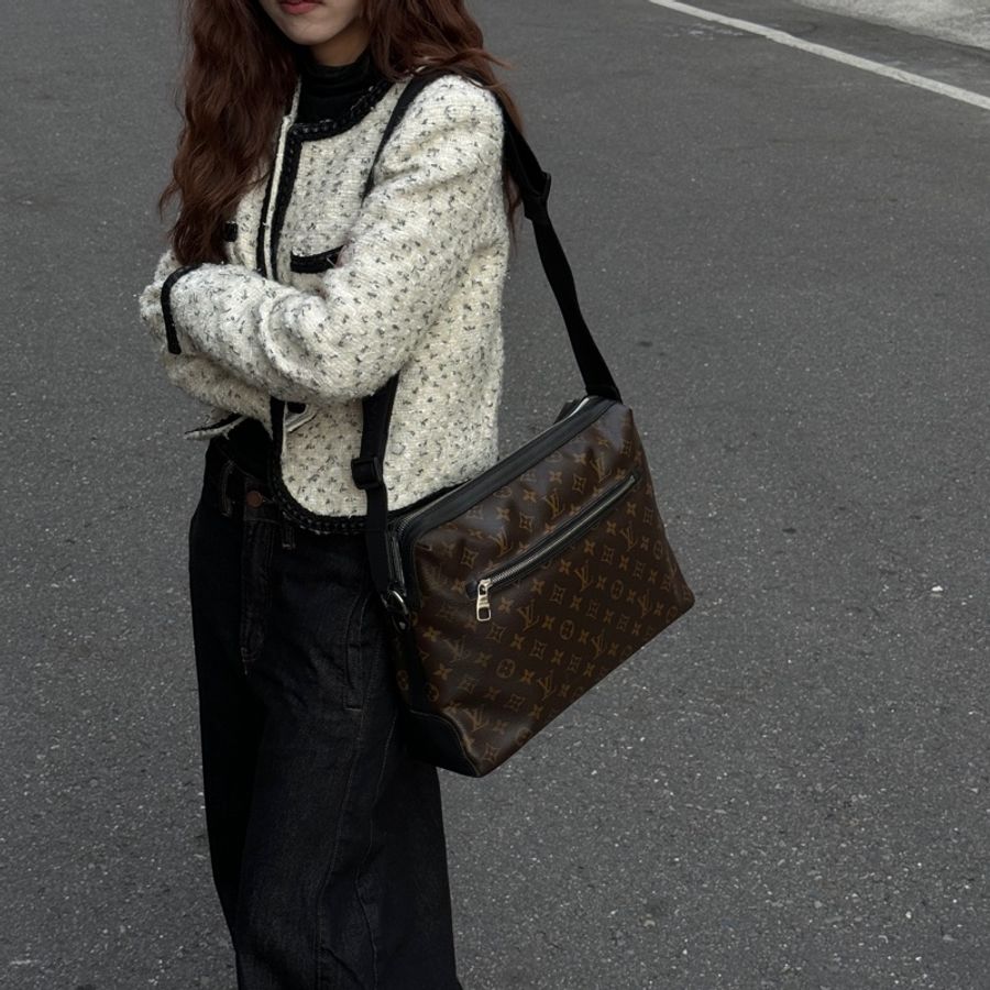 【超級新!】 LV Monogram 經典老花 郵差包 (專櫃106,000)-27