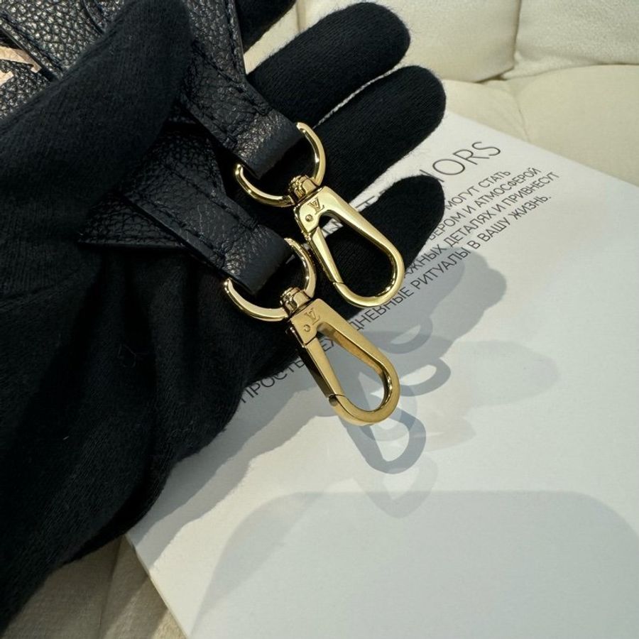 LV Bandouliere 黑色牛皮壓紋背帶(不含包包)-4