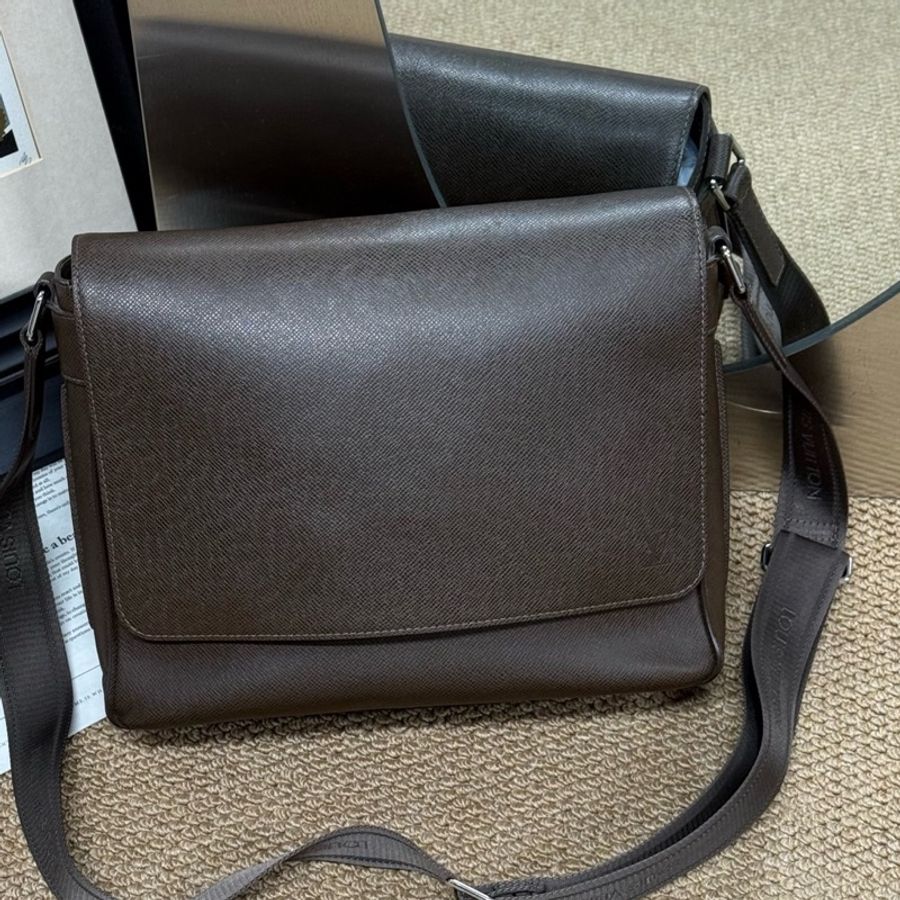 Louis Vuitton 路易威登 男士包 棕色全皮郵差斜挎  🈚附件-0