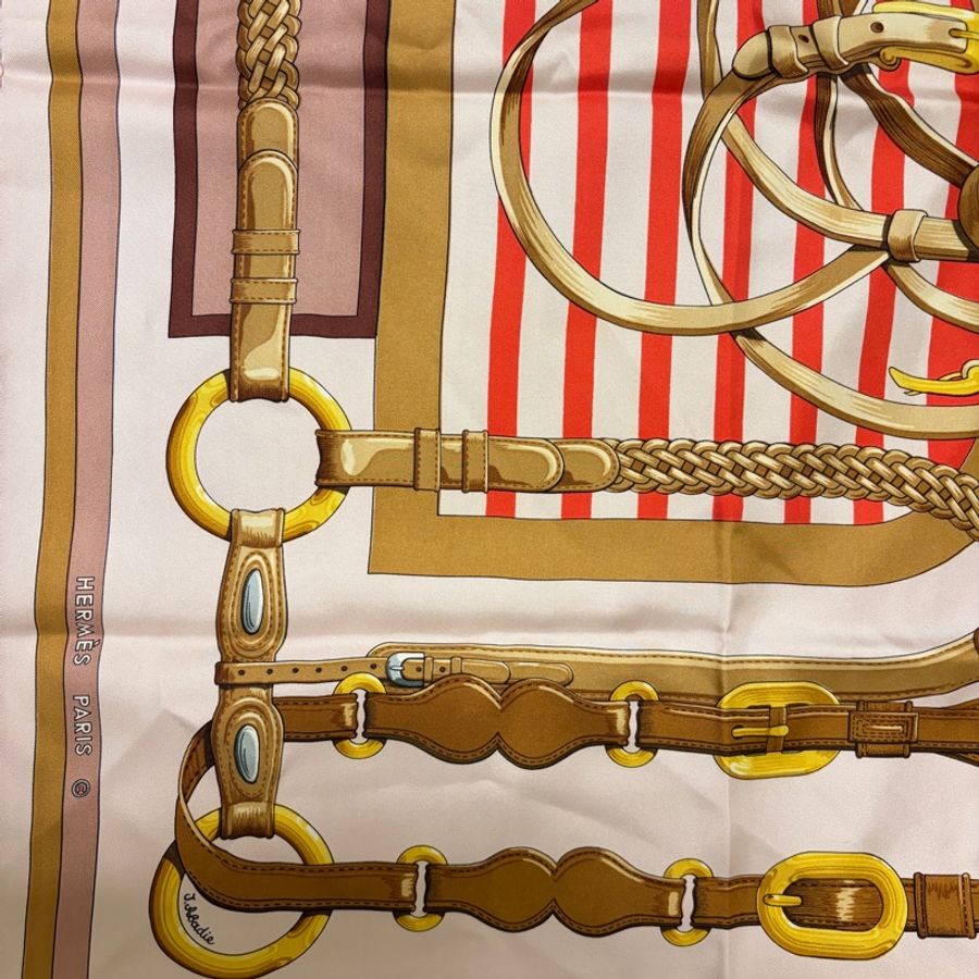 愛馬仕絲巾真絲正品附盒 90絲巾 經典馬具圖騰 超粉嫩粉紅配色 經典設計師款-1
