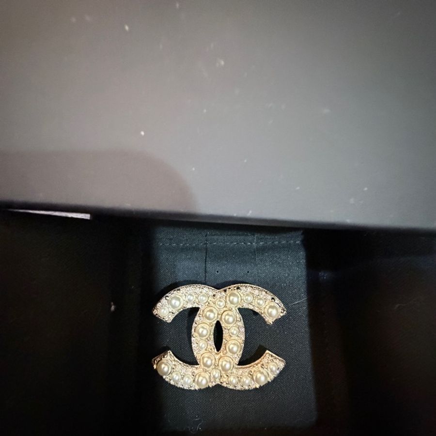 ❤️天菜❤️Chanel全新珍珠胸針-3