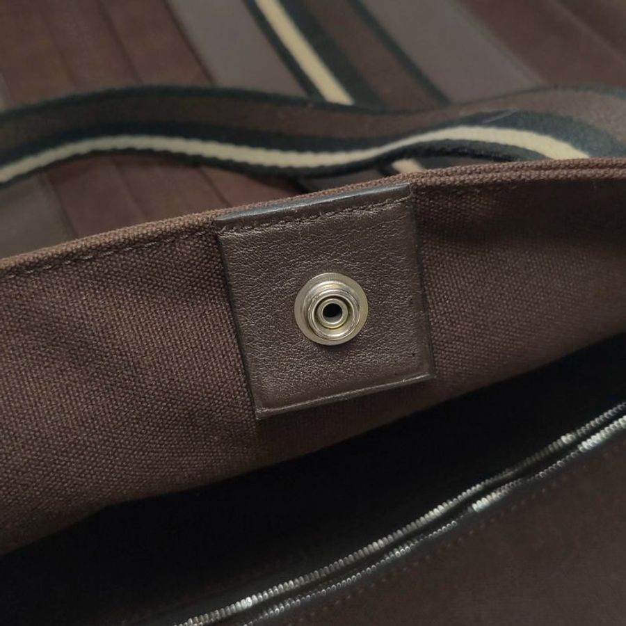 Hermes Troca Horizo​​​​ntal單肩包帆布Evergrain牛皮銀扣紅棕色白色89黑色灰色-9