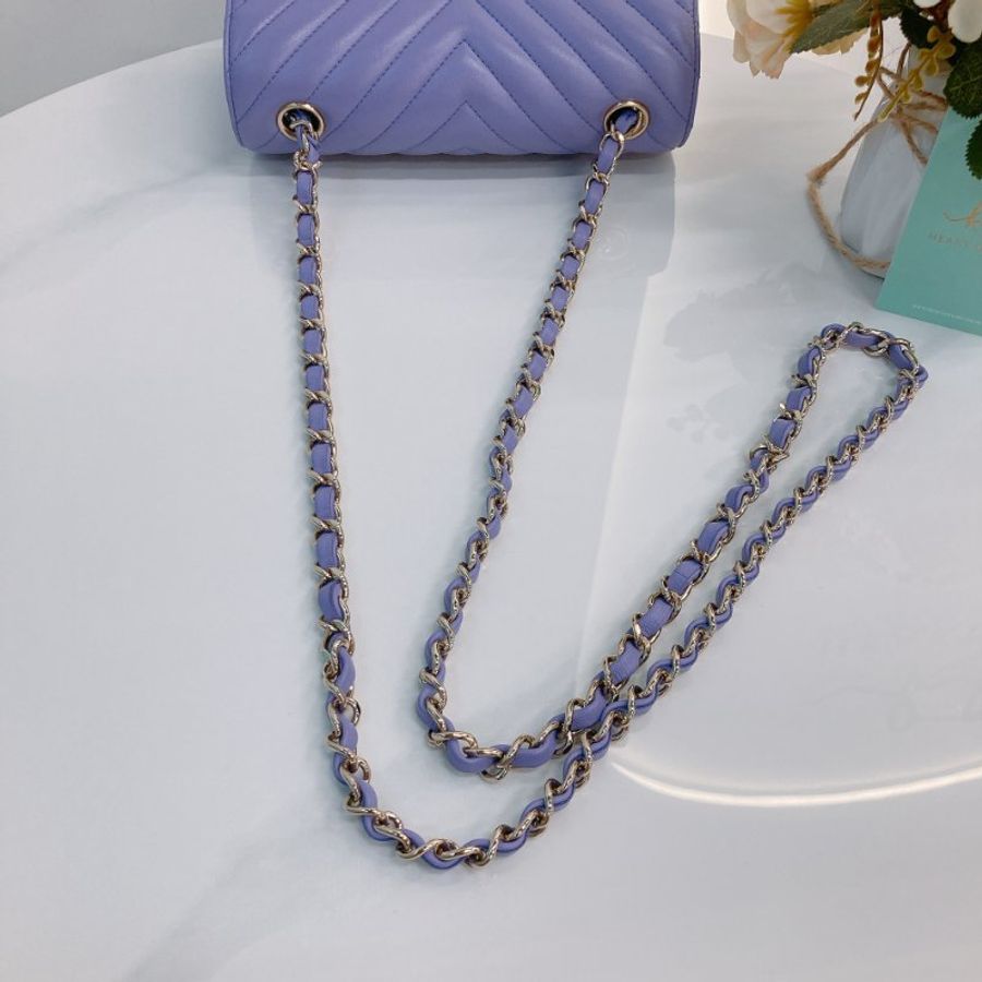 MS0678 Chanel 香奈兒小號翻蓋式鍊帶包包 Classic Flap Mini Rectangle 20cm Chevron Lambskin-18