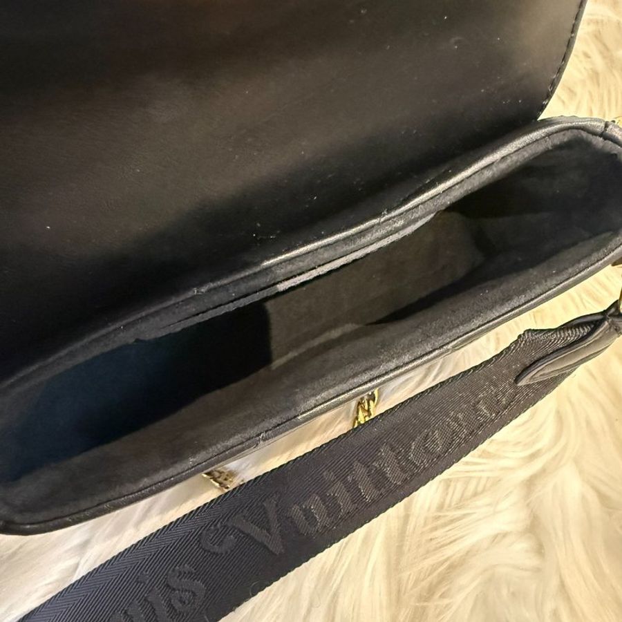 LV New Wave Multi-Pochette 黑色小牛皮斜背包-3