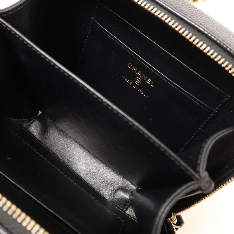 CHANEL 牛皮皮革Filigree Camera Bag鏈帶肩背袋-4