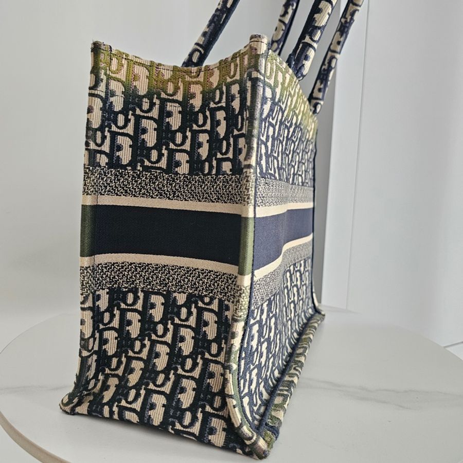 Dior book tote藍 中號-3