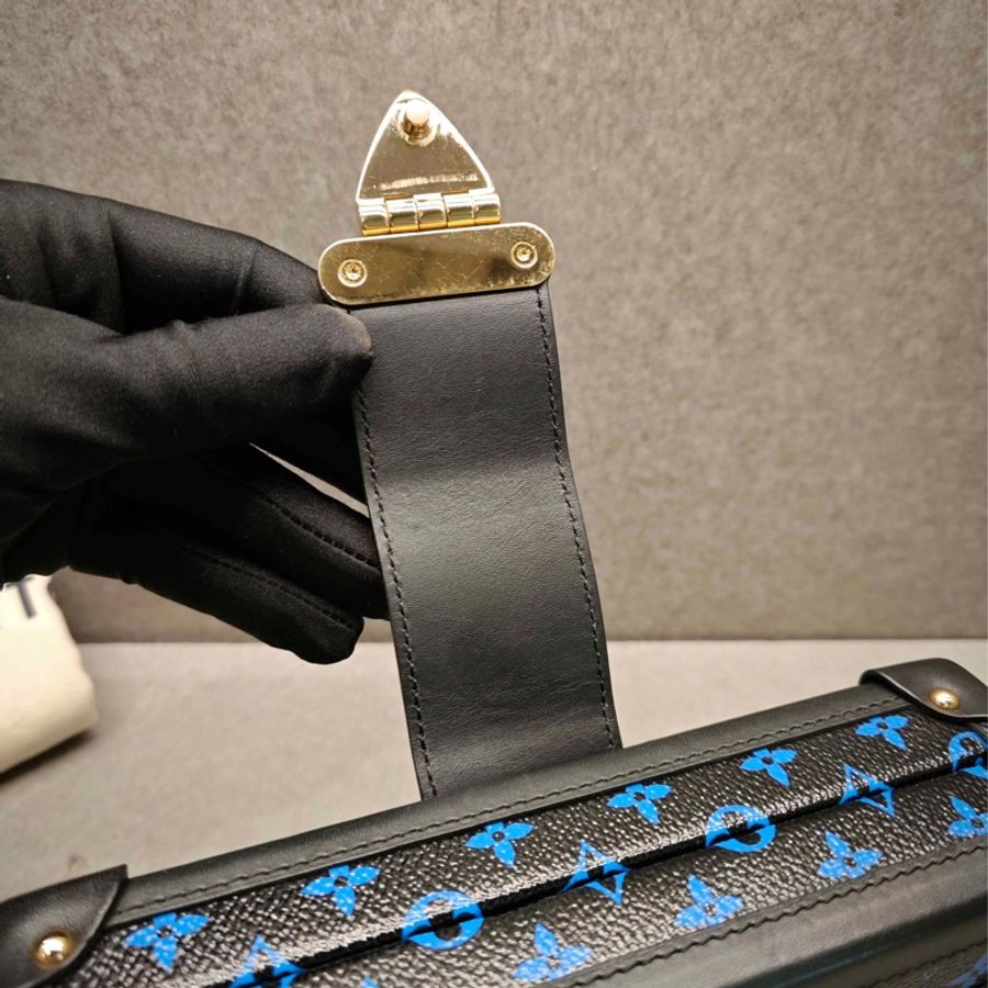 LV路易威登 日本限定 黑藍拼色 老花 硬盒 單肩斜挎包Petite Malle-5