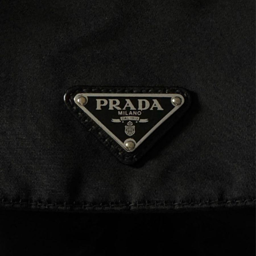 PRADA PATTINA 尼龍側背包-23
