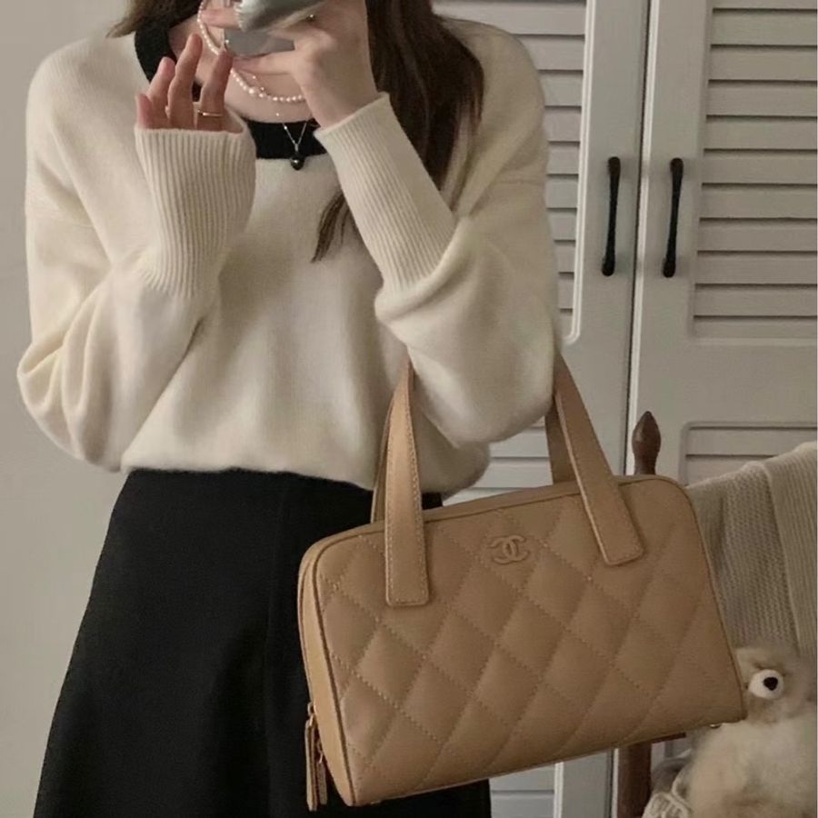Chanel 奶茶色手提包-0