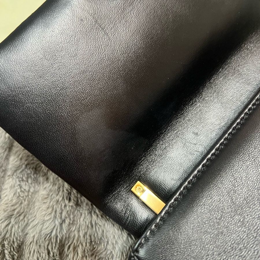 BURBERRY 巴寶莉 Mini Lola 金屬LOGO格紋車線小羊皮迷你翻蓋斜背包-4