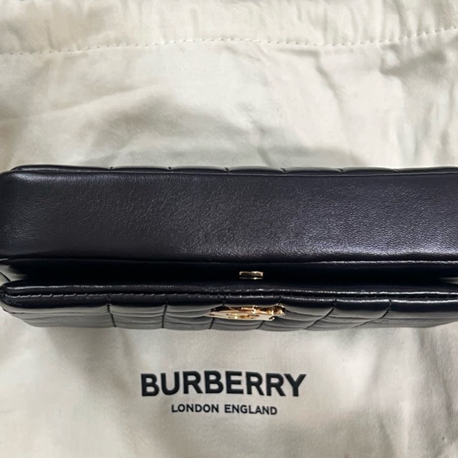 BURBERRY 巴寶莉 Mini Lola 金屬LOGO格紋車線小羊皮迷你翻蓋斜背包-9