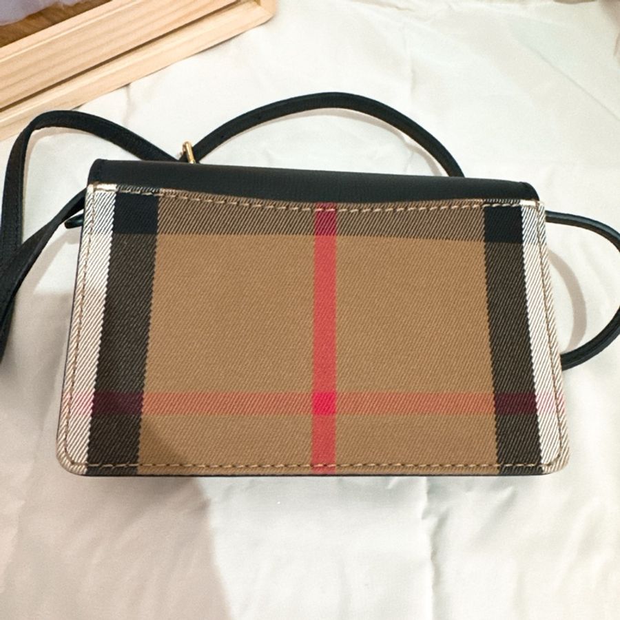 BURBERRY 巴寶莉 棉麻格紋拚皮革可拆手拿WOC斜背包(卡其x黑)-6