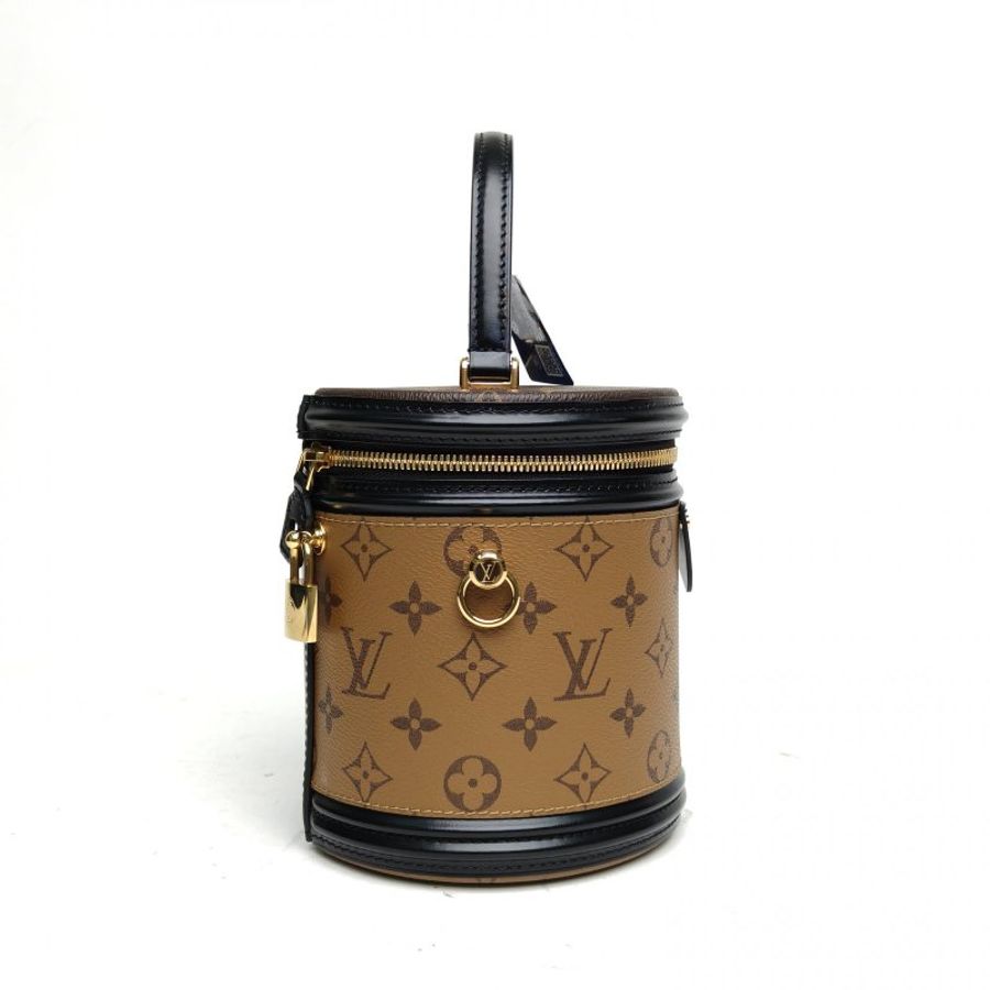 LOUIS VUITTON CANNES圓桶包拼色PVC晶片老花肩背包-3