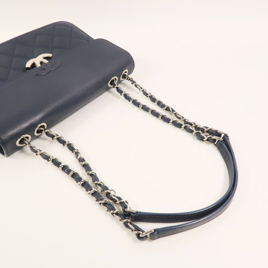 CHANEL 牛皮皮革Mini Urban Companion Flap Bag鏈帶肩背袋-7