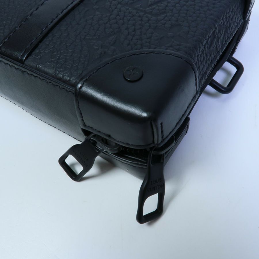 LOUIS VUITTON Monogram Taurillon Soft Trunk肩背袋-10