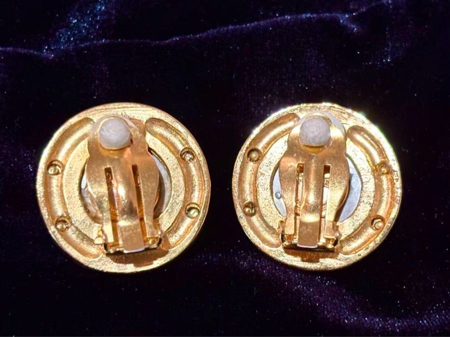 Chanel 香奈兒中古 Vintage 雙C珍珠耳夾-1