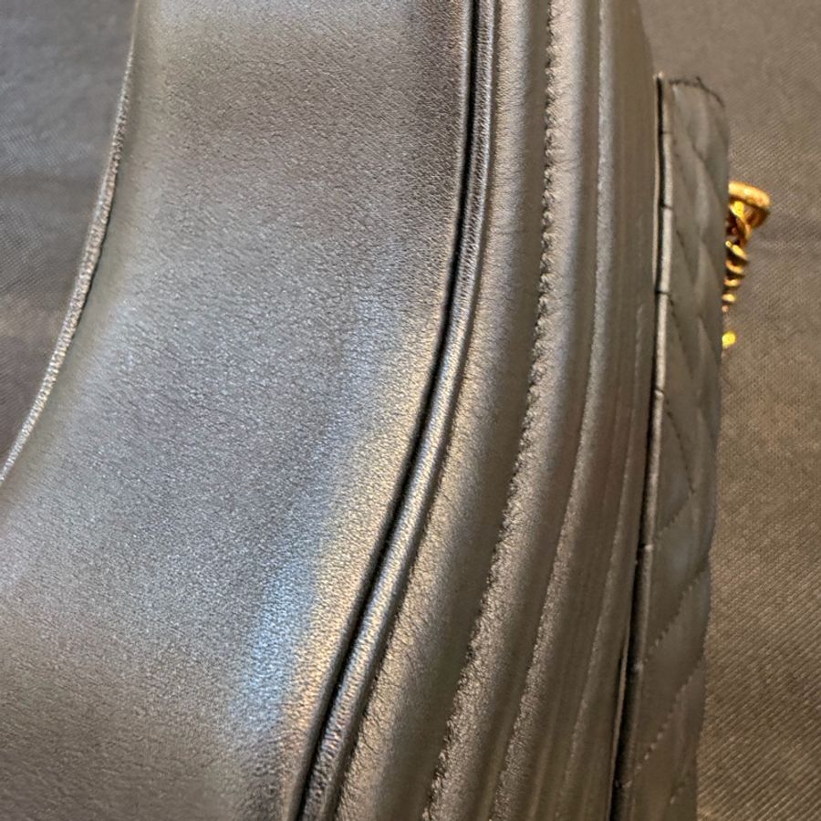 LV New Wave Chain Bag黑牛皮彩色把手斜背包-16