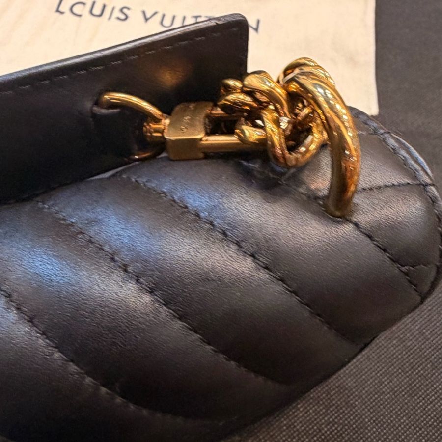 LV New Wave Chain Bag黑牛皮彩色把手斜背包-41