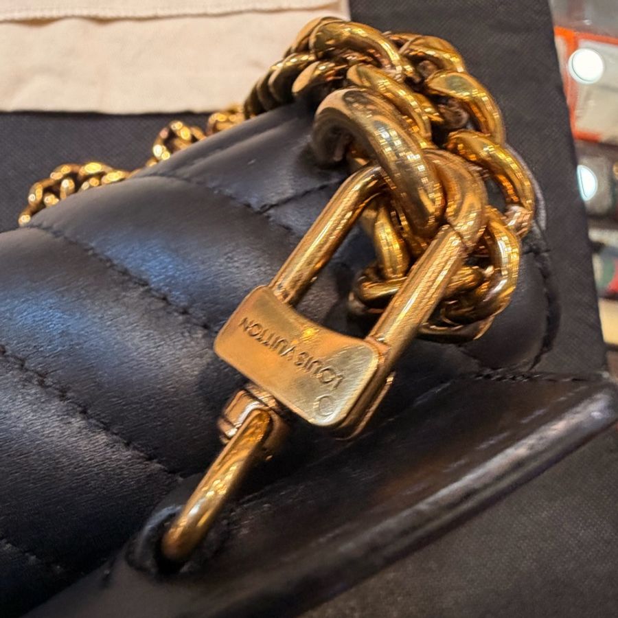 LV New Wave Chain Bag黑牛皮彩色把手斜背包-42