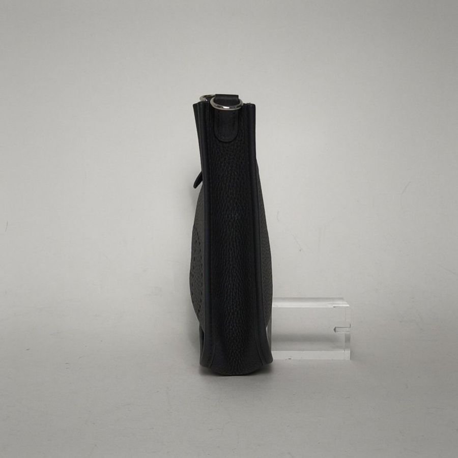 HERMES EvelyneMini16黑色TC皮D刻銀扣肩背包-1